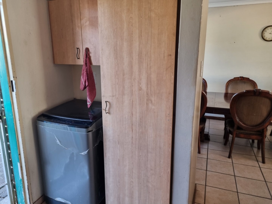 4 Bedroom Property for Sale in Pellissier Free State